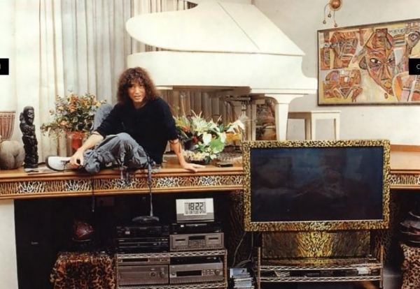 Недвижимость Валерия Леонтьева: как характер артиста отражается в интерьерах его дома Недвижимость Валерия Леонтьева: как характер артиста отражается в интерьерах его дома