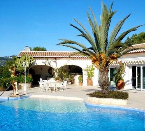 Недвижимость Валерия Леонтьева: как характер артиста отражается в интерьерах его дома Недвижимость Валерия Леонтьева: как характер артиста отражается в интерьерах его дома