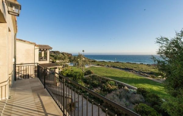 Дом Леди Гаги в Малибу: как живет эпатажная поп-дива Дом Леди Гаги в Малибу: как живет эпатажная поп-дива