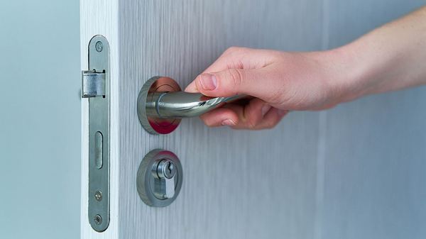 Как определиться с высотой установки ручки межкомнатной двери Как определиться с высотой установки ручки межкомнатной двери