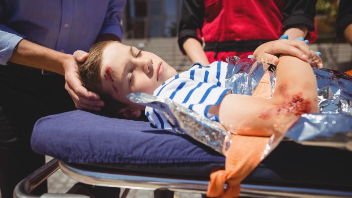 Атака украинских дронов на Волгоградскую область 23 августа: пострадали ребёнок и двое взрослых, крики, выбиты стёкла. Что известно о происшествии