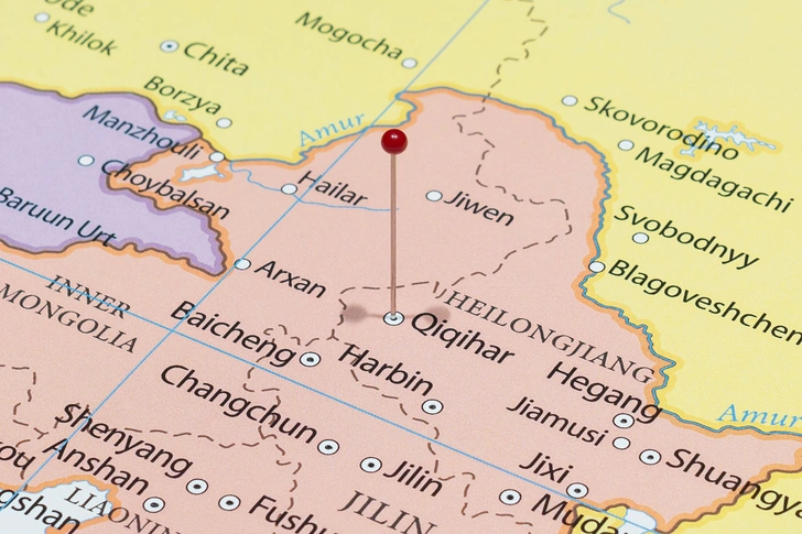 «Было сложно и страшно». Россиянка рассказала, почему передумала жить в Китае с маленькой дочкой