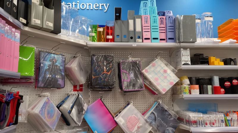 Первый раз — дороже: как в Петербурге собрать ребенка в школу и не переплатить