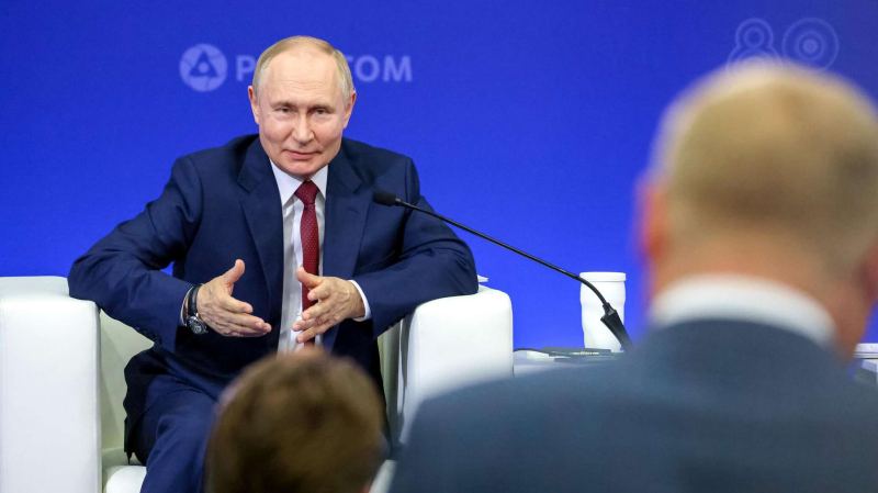 Путин выразил надежду на восстановление отношений России и США