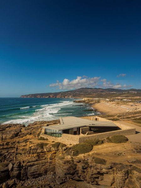 Реконструкция форта Крисмина в городе Кашкайш, Португалия