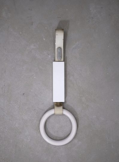 Akasaki & Vanhuyse сделали лампу из старых поручней