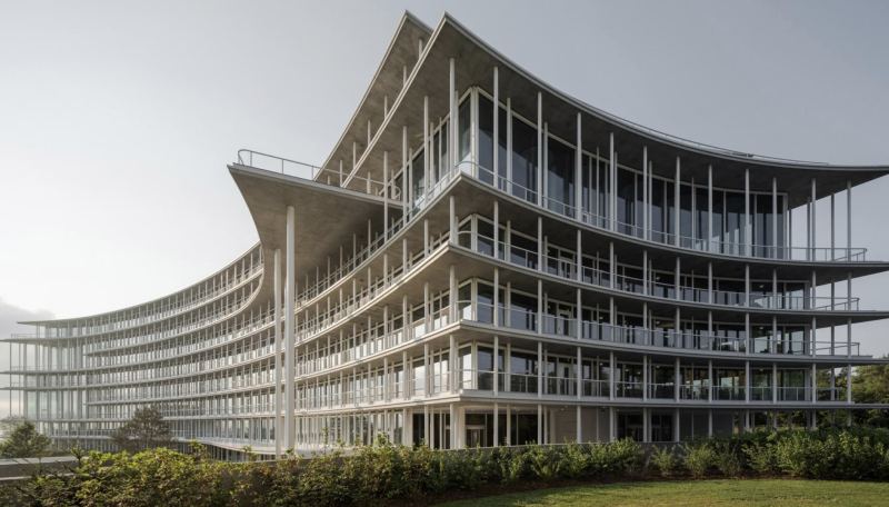 Herzog & de Meuron построили штаб-квартиру банка у Женевского озера