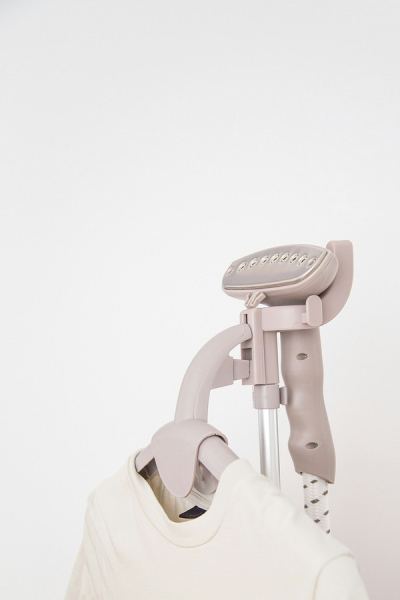 Как выбрать парогенератор: 7 важных характеристик и отличия моделей для глажки и уборки