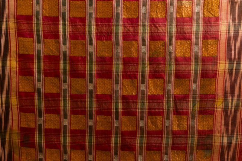 Студия MakeVibe изготовила конструкцию для показа канаватной фаты XIX века