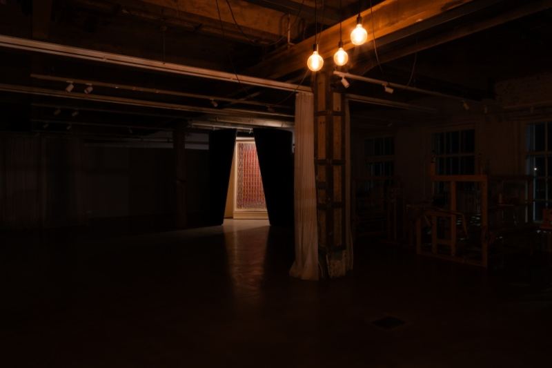 Студия MakeVibe изготовила конструкцию для показа канаватной фаты XIX века