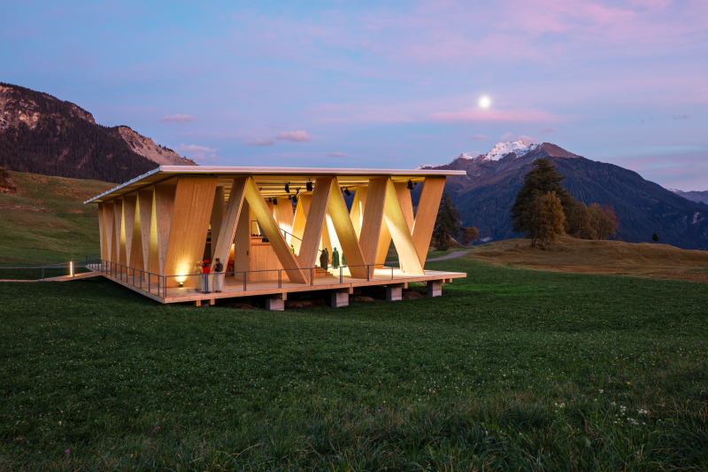 Театр под открытым небом в городе Ланч-Ленц, Швейцария