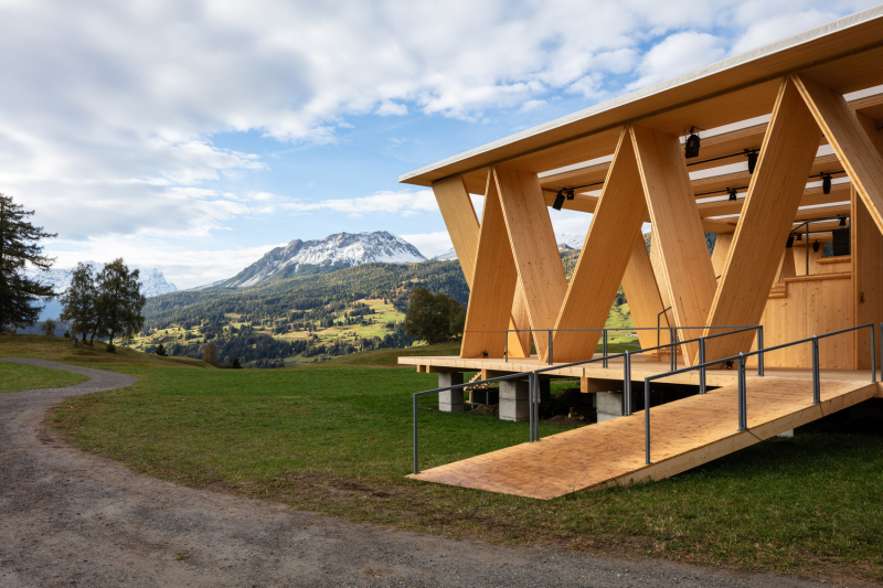 Театр под открытым небом в городе Ланч-Ленц, Швейцария