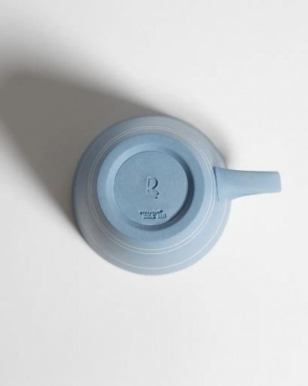 Wedgwood выпустил изделия по дизайну Люси Ри