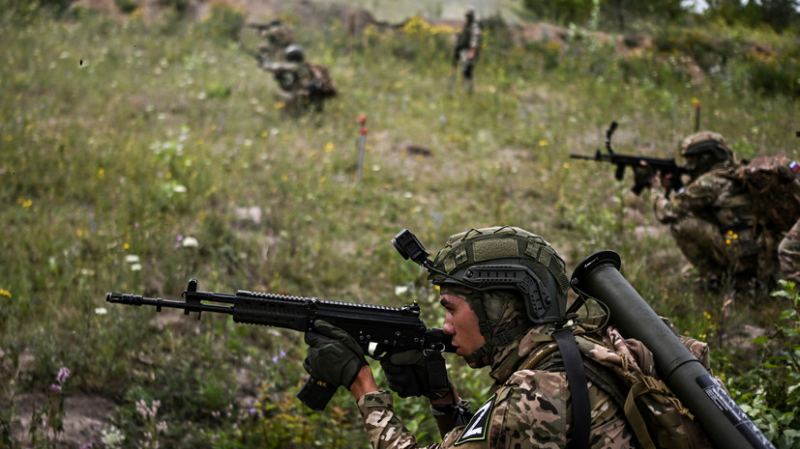 «Заняли более выгодные рубежи»: российские войска продвигаются в зоне СВО