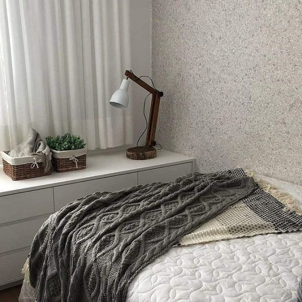 Жидкие обои в интерьере: плюсы и минусы, советы по применению (57 фото)