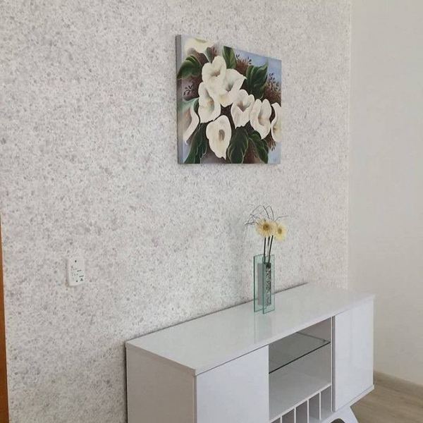 Жидкие обои в интерьере: плюсы и минусы, советы по применению (57 фото)