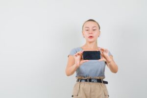 Почему не видит сим карту в сяоми редми 9 после замены дисплея